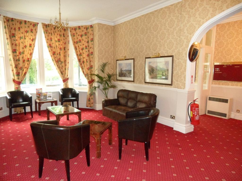Glen Usk Hotel Llandrindod Wells Exterior photo